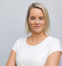 Valdes priekšsēdētāja E-pasts: elina@pusaudzucentrs.lv  